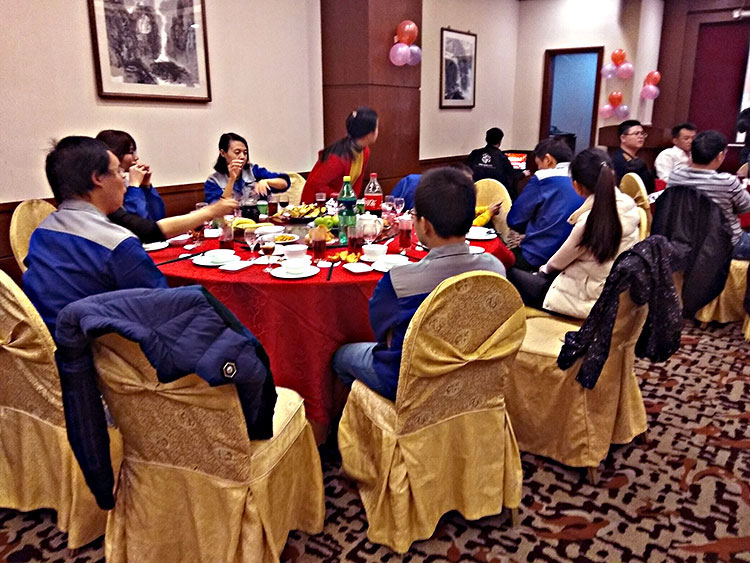 尾牙宴現(xiàn)場(chǎng) 尾牙宴現(xiàn)場(chǎng)